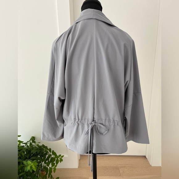 EVERSASSY Grey Short Jacket Shawl Collar Ruching Tie Back Contemporary Neutral - Picture 5 of 13